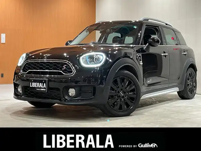 新着情報“ＭＩＮＩクーパーSD クロスオーバー オール4”2017年式ミッドナイト・ブラック・メタリック入荷しました！