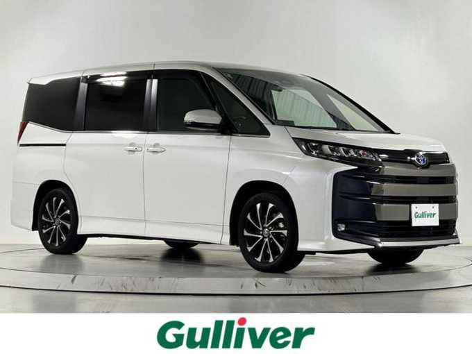 新着情報“ノアハイブリッドX”2022年式ホワイトパールクリスタルシャイン入荷しました！