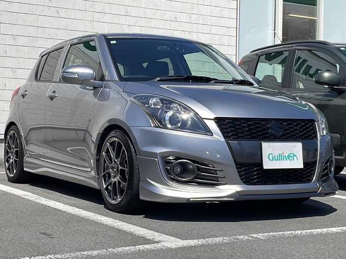 新着情報“スイフトスポーツベースグレード”2013年式プレミアムシルバーメタリック入荷しました！