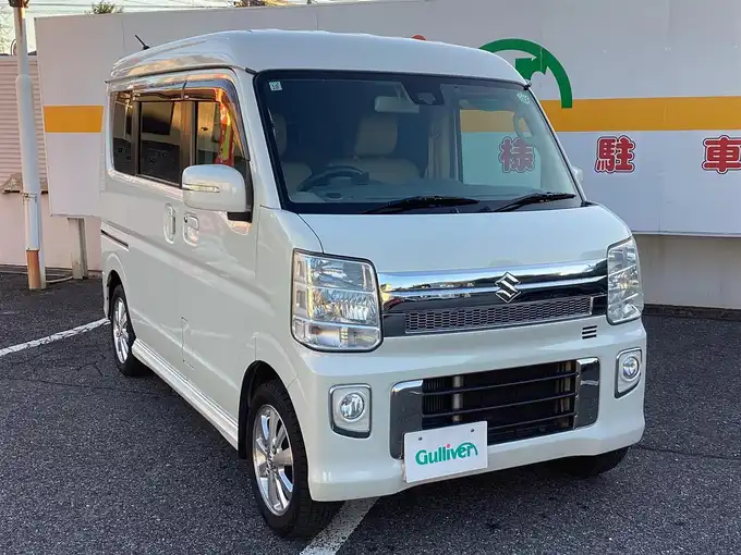 新着情報“エブリイワゴンPZターボスペシャル ハイルーフ”2017年式パールホワイト入荷しました！