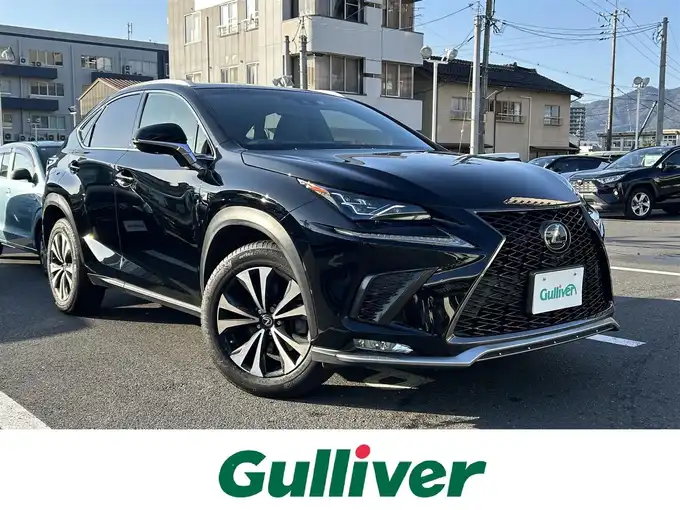 新着情報“ＮＸNX300 Fスポーツ”2017年式ブラック入荷しました！