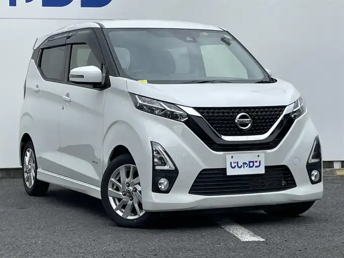 新着情報“デイズハイウェイスター X”2020年式ホワイトパール入荷しました！