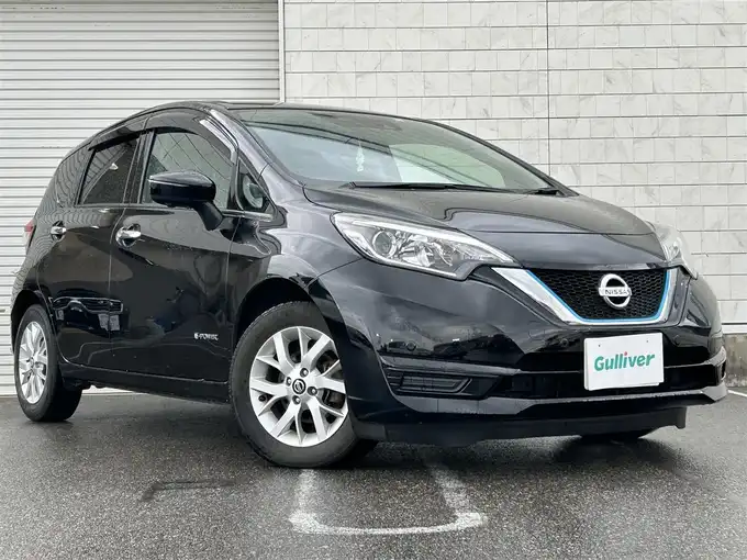 新着情報“ノートe－パワー X”2019年式スーパーブラック入荷しました！