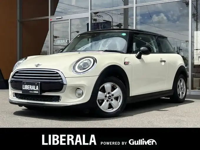 新着情報“ＭＩＮＩクーパー”2019年式ペッパー・ホワイト入荷しました！