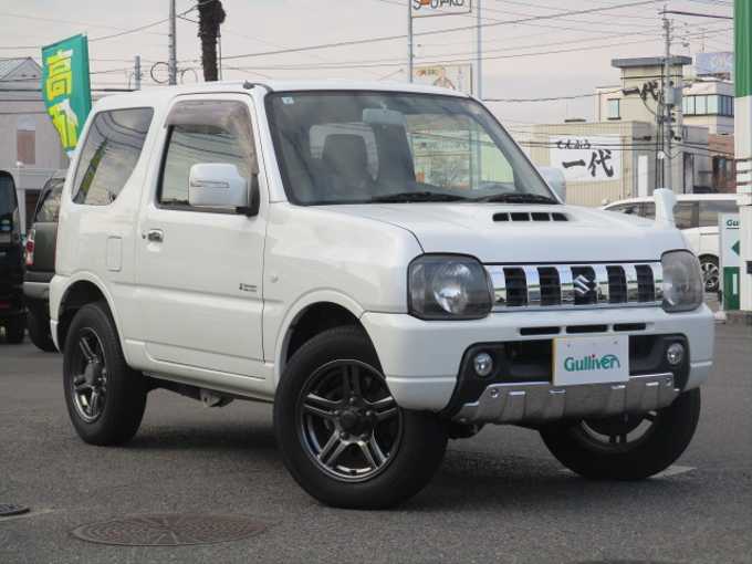 新着情報“ジムニークロスアドベンチャー”2013年式パールホワイト入荷しました！