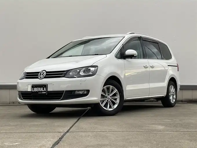 新着情報“シャランTSI コンフォートライン”2019年式パール入荷しました！