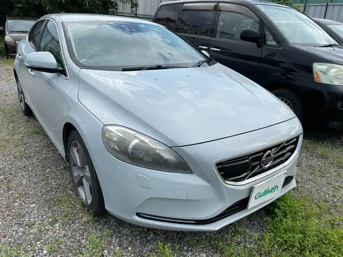 新着情報“Ｖ４０T4 SE”2013年式ライトブルー入荷しました！