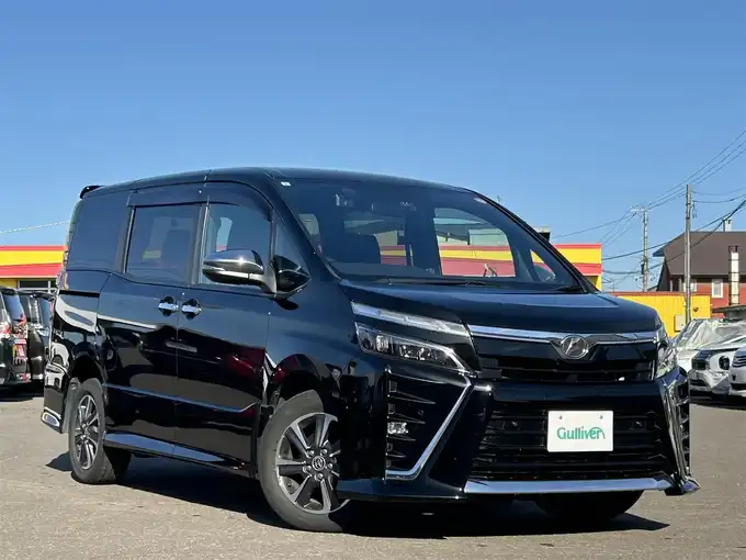 新着情報“ヴォクシーZS 煌Ⅱ”2019年式ブラック入荷しました！