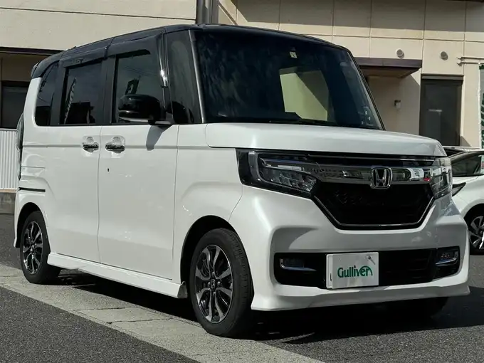 新着情報“Ｎ ＢＯＸカスタム G L ホンダセンシング”2020年式プラチナホワイトパール入荷しました！