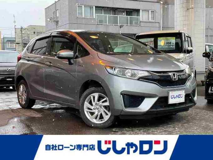 新着情報“フィットハイブリッドハイブリッド・Lパッケージ”2016年式ティンテッドシルバーM入荷しました！