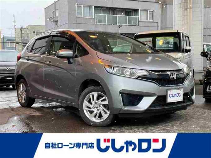 新着情報“フィットハイブリッドハイブリッド・Lパッケージ”2016年式ティンテッドシルバーM入荷しました！