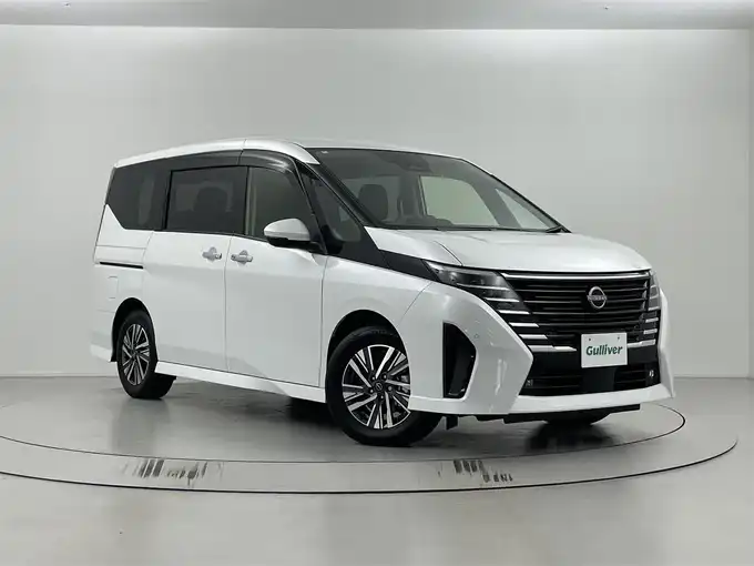新着情報“セレナe－パワー ハイウェイスターV”2024年式プリズムホワイト入荷しました！