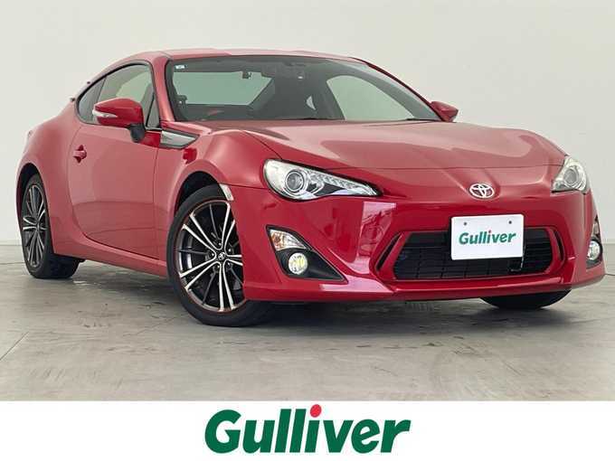 新着情報“８６GT”2015年式ピュアレッド入荷しました！