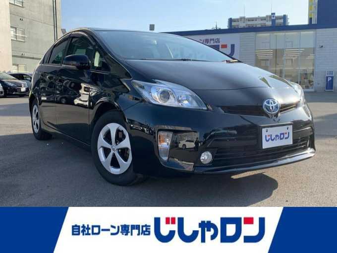 新着情報“プリウスS”2013年式ブラック入荷しました！
