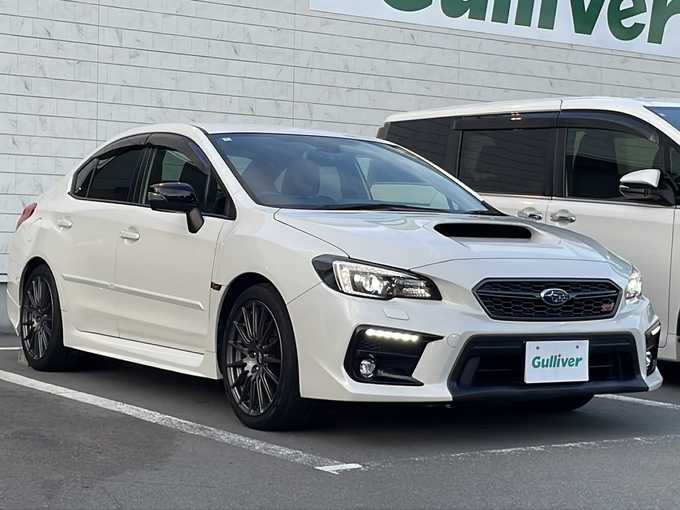 新着情報“ＷＲＸ Ｓ４STIスポーツアイサイト”2018年式クリスタルホワイトP入荷しました！