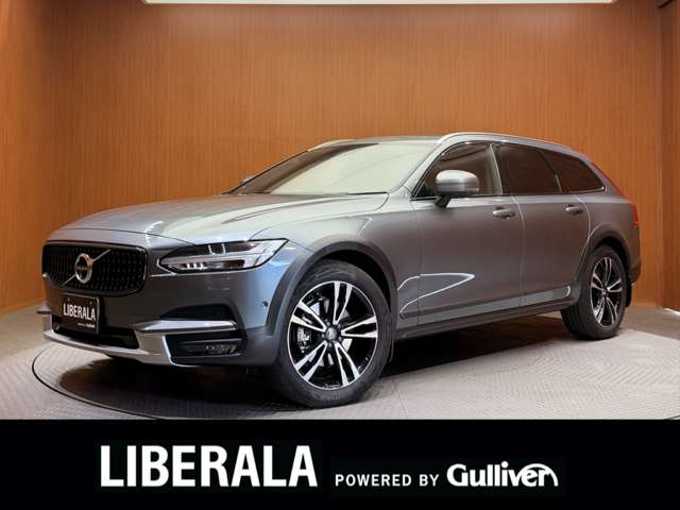 新着情報“Ｖ９０クロスカントリー D4 AWD サマム”2019年式オスミウムグレーM入荷しました！