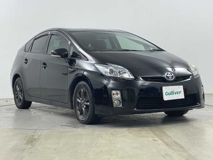 新着情報“プリウスS”2011年式ブラック入荷しました！