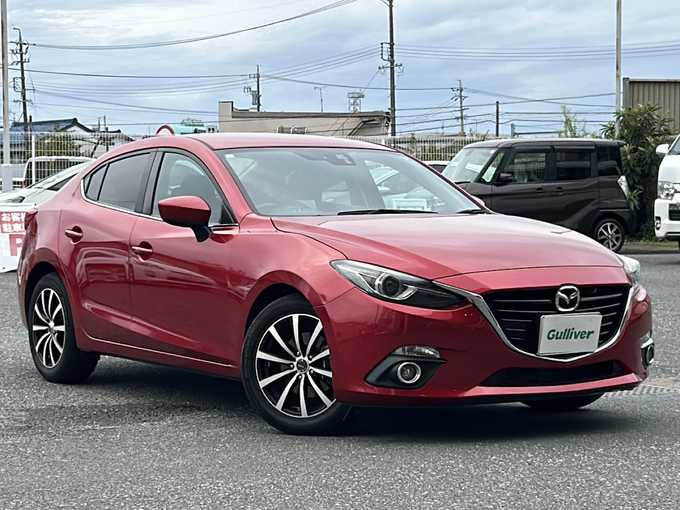 新着情報“アクセラハイブリッドハイブリッド－S”2015年式ソウルレッドプレミアムメタリック入荷しました！