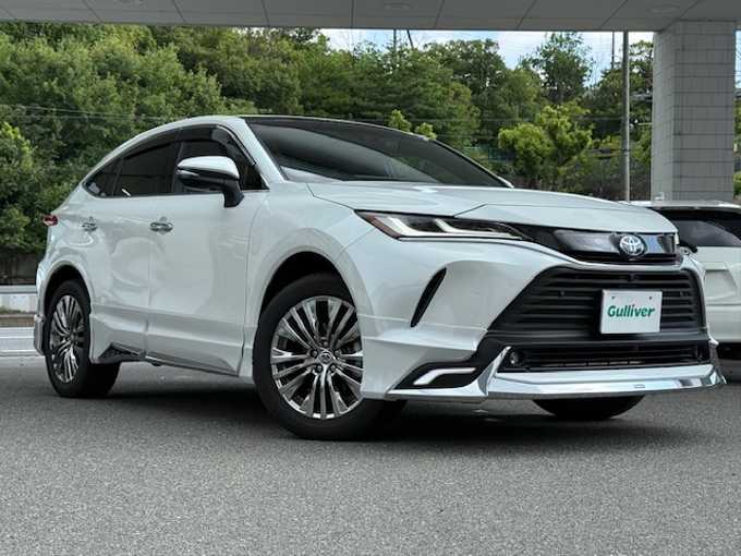 新着情報“ハリアーハイブリッドZ レザーパッケージ”2024年式プラチナホワイトパールマイカ入荷しました！