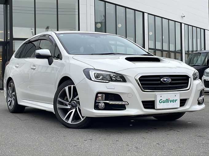 新着情報“レヴォーグ1．6GT－Sアイサイト”2014年式クリスタルホワイトP入荷しました！