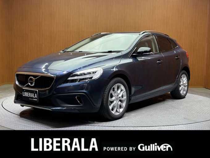 新着情報“Ｖ４０クロスカントリー D4 サマム”2018年式デニムブルーメタリック入荷しました！