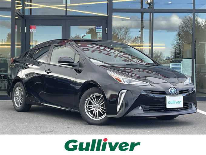 新着情報“プリウスSセーフティプラスⅡ”2020年式アティチュードブラックマイカ入荷しました！