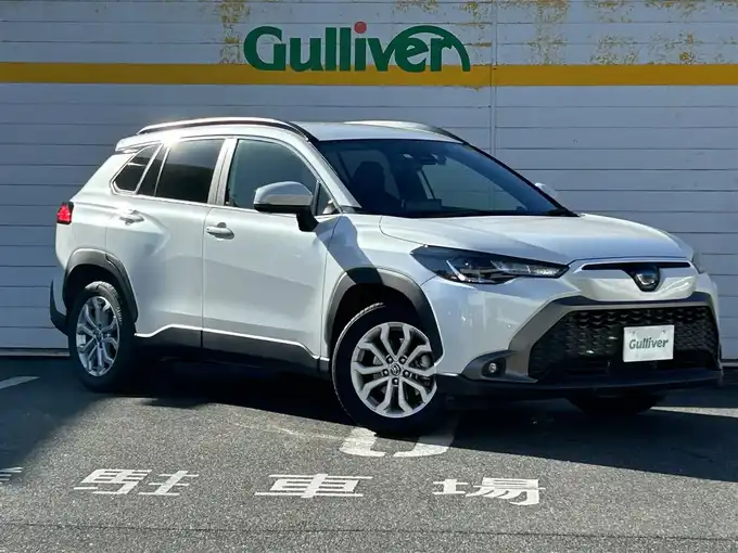 新着情報“カローラクロスハイブリッド S”2023年式プラチナホワイトパールマイカ入荷しました！