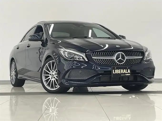 新着情報“ＣＬＡクラスCLA180 AMG スタイル”2018年式カバンサイトブルー入荷しました！