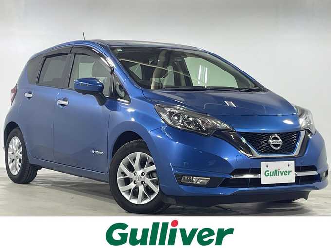 新着情報“ノートe－パワー メダリスト”2016年式シャイニングブルー入荷しました！