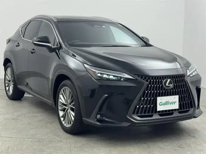新着情報“ＮＸNX350h バージョンL”2023年式グラファイトブラックガラスフレーク入荷しました！