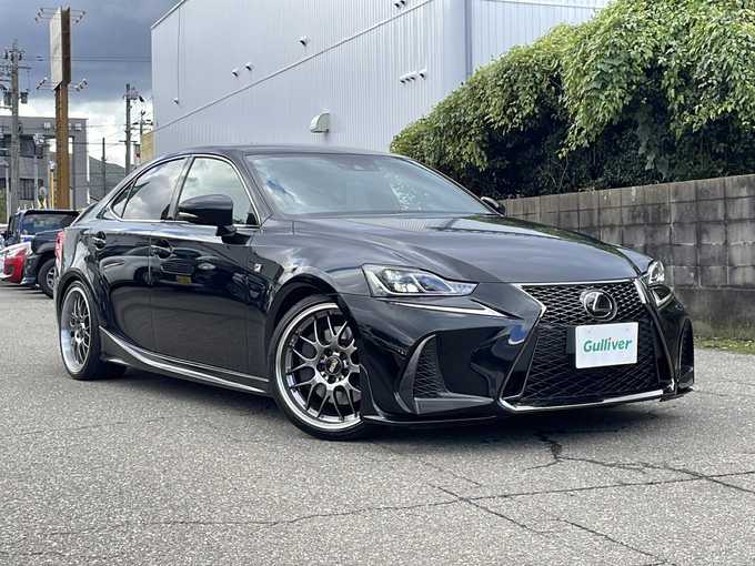 新着情報“ＩＳIS300 Fスポーツ”2018年式ブラック入荷しました！