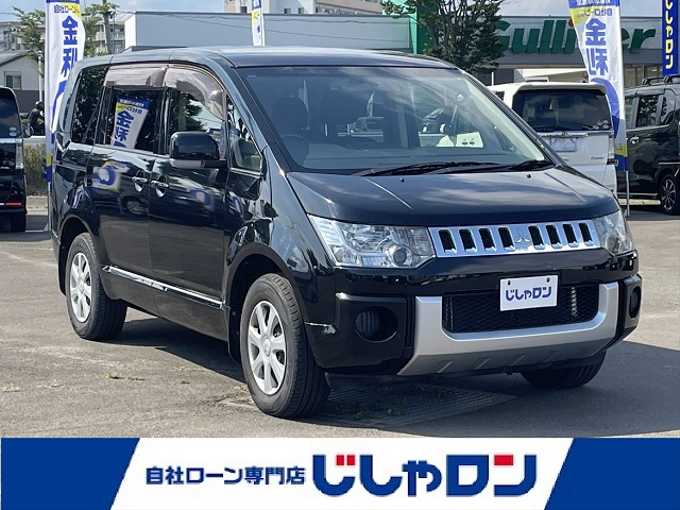 新着情報“デリカＤ：５M”2015年式ダイヤモンドブラックマイカ入荷しました！