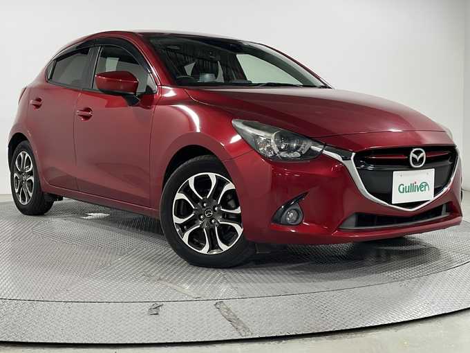 新着情報“デミオXDツーリング Lパッケージ”2015年式ソウルレッドプレミアムメタリック入荷しました！