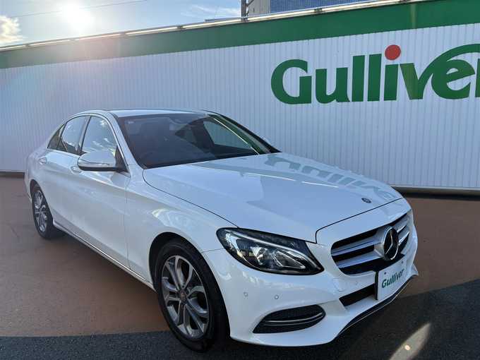 新着情報“ＣクラスC180アバンギャルド”2014年式ポーラホワイト入荷しました！