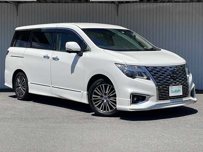 新着情報“エルグランド250ハイウェイスターS”2022年式ピュアホワイトパール入荷しました！