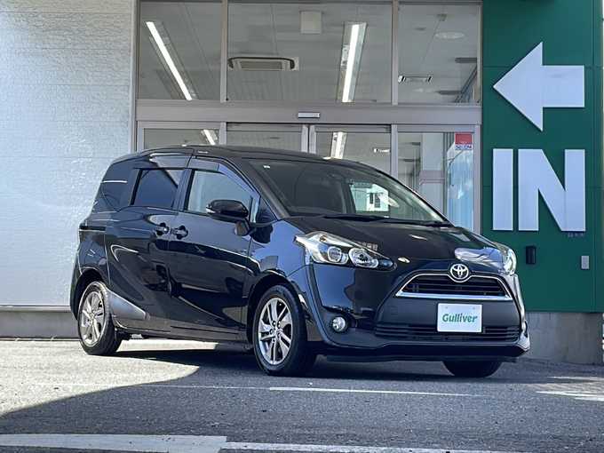 新着情報“シエンタG 車いす仕様車（タイプI）助手席側セカンドシート付”2017年式ブラックマイカ入荷しました！