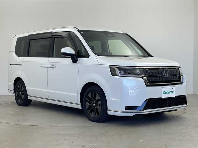 新着情報“ステップワゴンe:HEVスパーダ プレミアムライン”2024年式プラチナホワイトパール入荷しました！