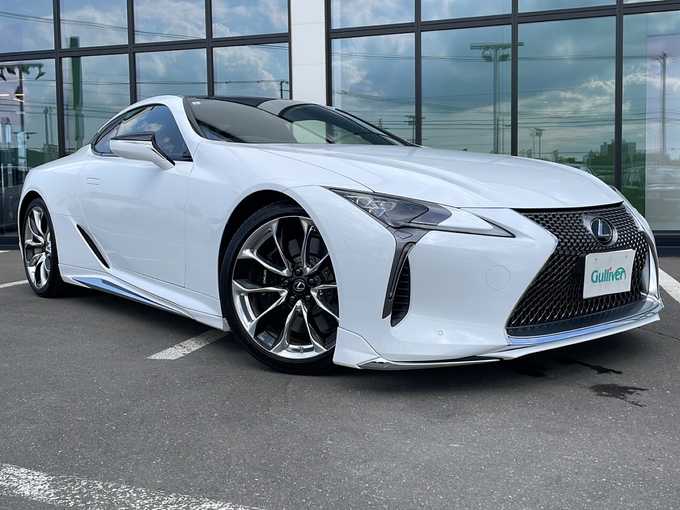 新着情報“ＬＣ500 Sパッケージ”2023年式ホワイトノーヴァガラスフレーク入荷しました！