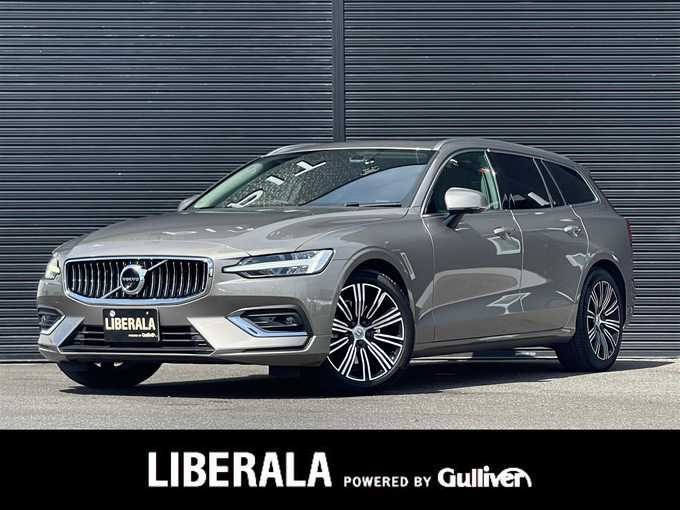 新着情報“Ｖ６０B5 インスクリプション”2022年式ぺブルグレー入荷しました！