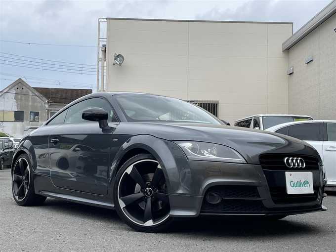 新着情報“ＴＴクーペ1．8TFSI Sラインコンペティション”2014年式デイトナグレーパールエフェクト入荷しました！