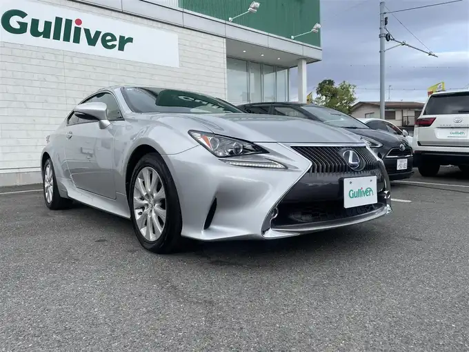 新着情報“ＲＣRC300h バージョンL”2015年式シルバー入荷しました！