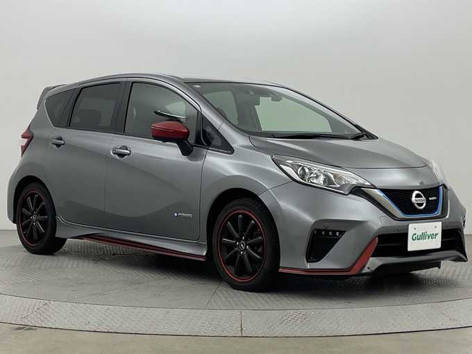 新着情報“ノートe－パワーニスモ”2017年式ダークメタルグレー入荷しました！