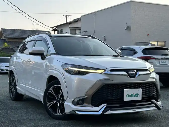 新着情報“カローラクロスハイブリッド Z”2021年式プラチナホワイトパールマイカ入荷しました！