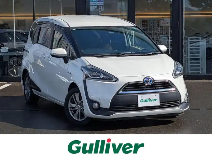 新着情報“シエンタハイブリッドG”2017年式ホワイトパールクリスタルシャイン入荷しました！