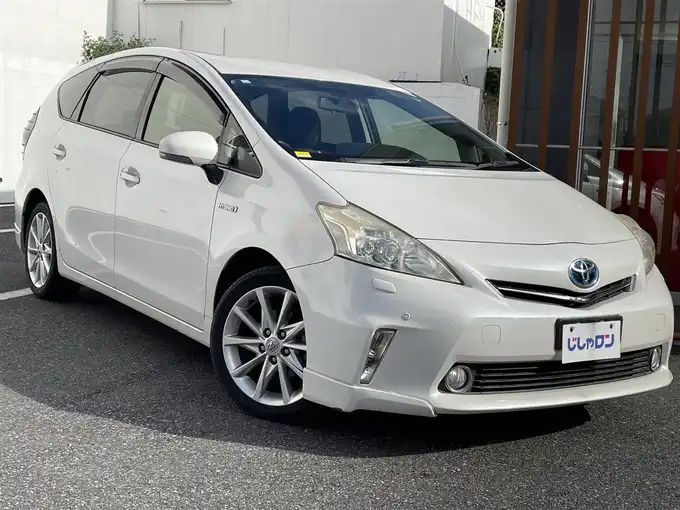 新着情報“プリウスαSツーリングセレクション”2012年式ホワイトパールクリスタルシャイン入荷しました！