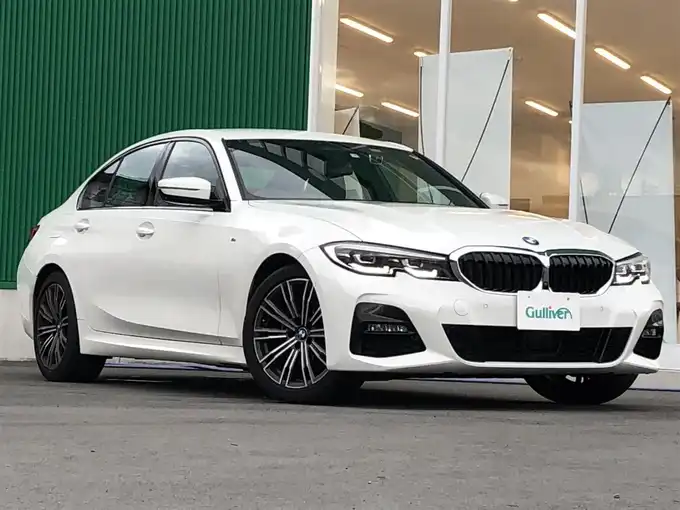 新着情報“３シリーズ320d xDrive Mスポーツ”2019年式パール入荷しました！