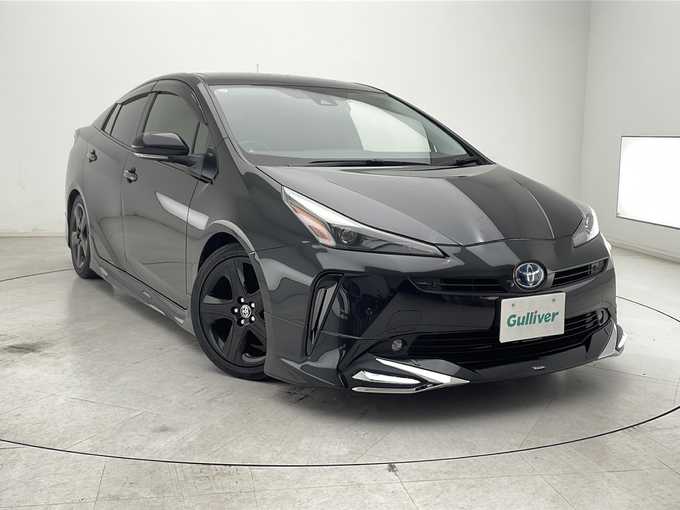 新着情報“プリウスSツーリングセレクション・ブラックエディション”2021年式プレシャスブラックパール入荷しました！