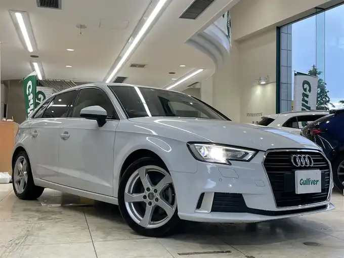 新着情報“Ａ３スポーツバック 1．4 TFSI”2017年式白入荷しました！