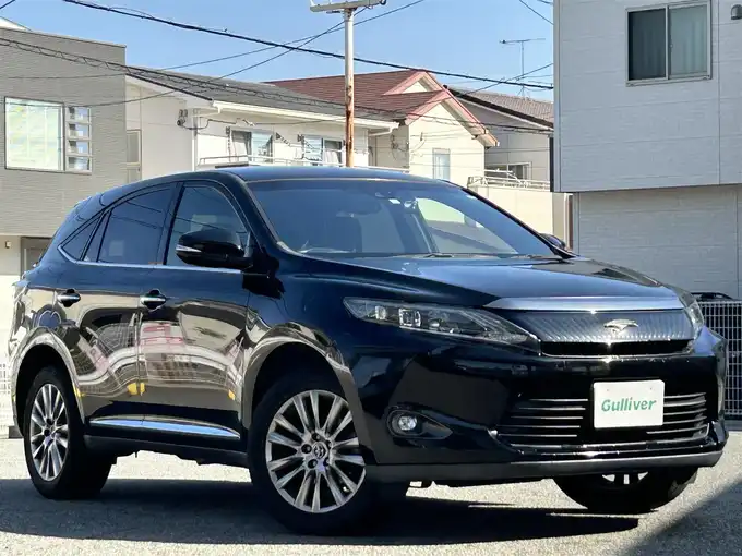 新着情報“ハリアープレミアム”2015年式ブラック入荷しました！