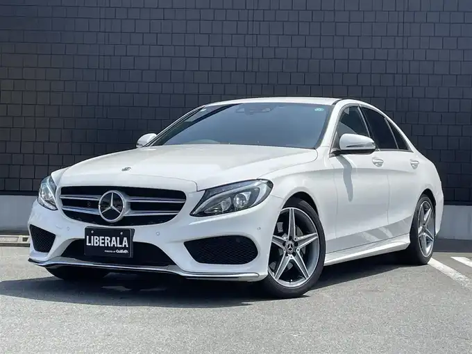 新着情報“ＣクラスC180 ローレウスエディション”2018年式ポーラホワイト入荷しました！